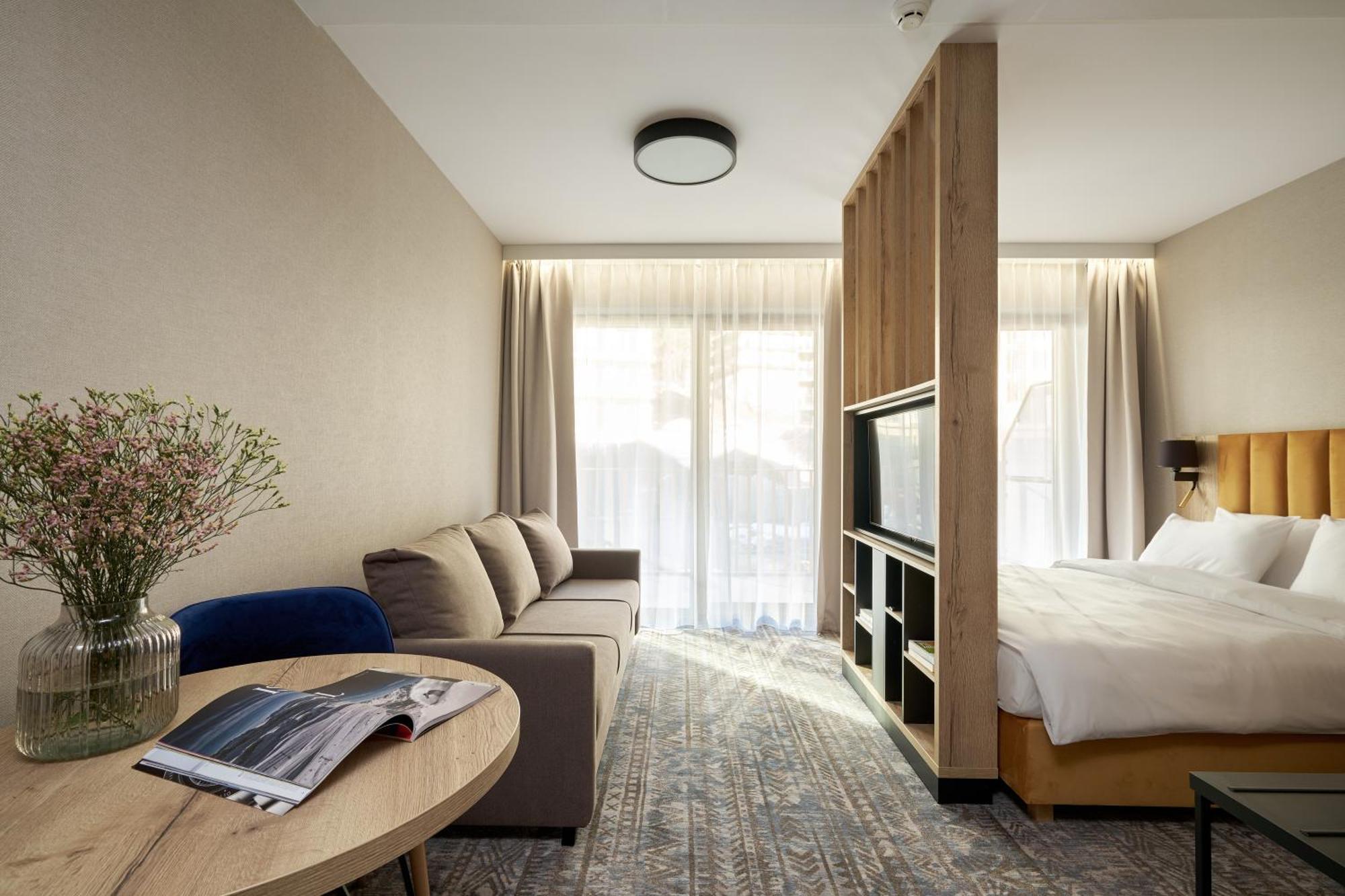 Zloty Horyzont Hotel & Resort شكلارسكا بوريبا المظهر الخارجي الصورة